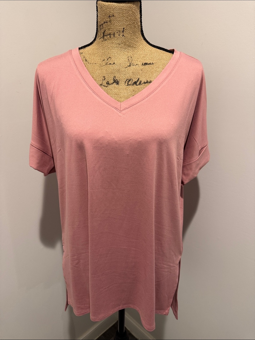 NWT Zenana Outfitters V-Neck Short Sleeve Top with Matching Bike Shorts